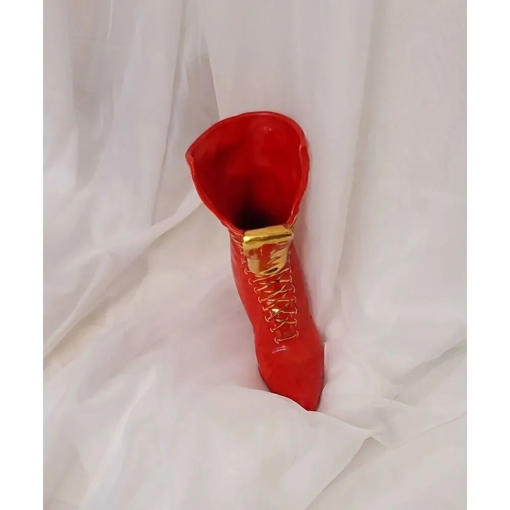 Red boot vase - Picture 5 of 8